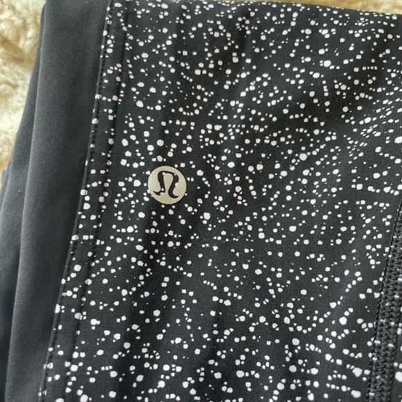 lulu lemon size 6 workout leggings - Picture 3 of 3